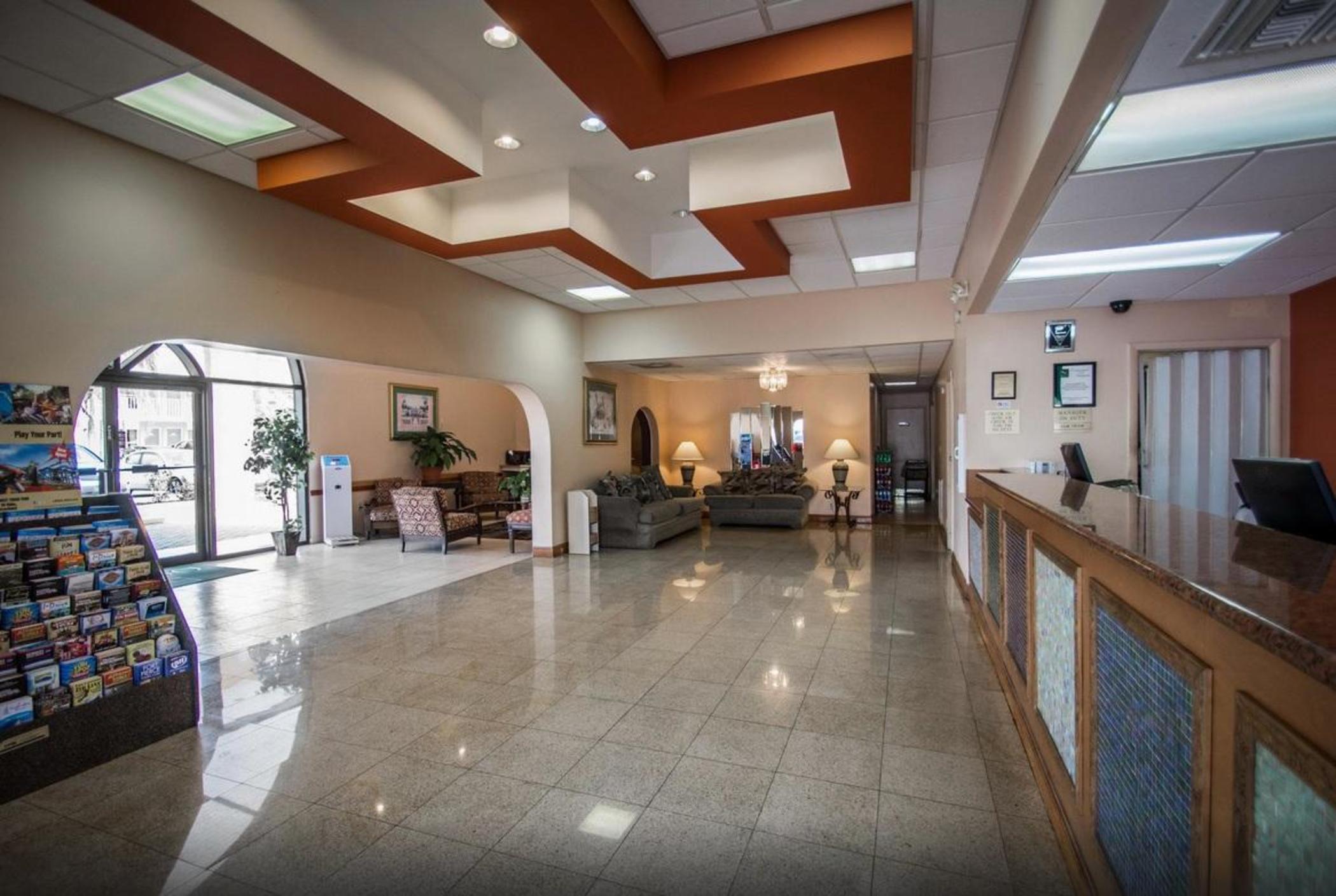 Quality Inn & Suites Eastgate Kissimmee Exterior photo