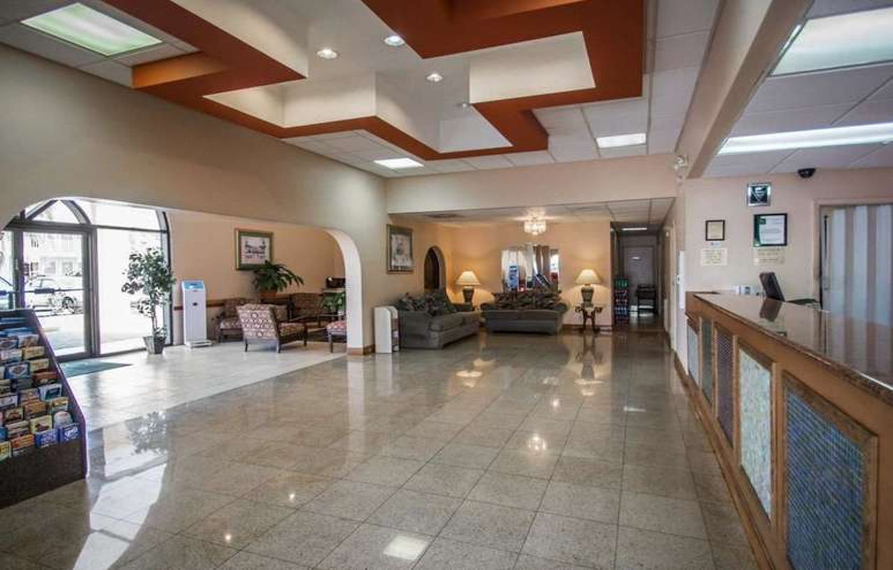 Quality Inn & Suites Eastgate Kissimmee Exterior photo